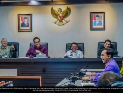 Revolusi Layanan Publik: Wali Kota Rico Waas Instruksikan KTP Balik ke Kelurahan dan Ambulans Respons Cepat