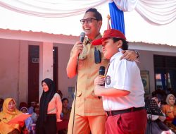 Rico Waas Apresiasi Bantuan Meubelair dari WeLoveU Foundation Korsel untuk SDN 066654 Medan