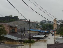 Sungai Deli Meluap Lagi, Ratusan Rumah di Jalan Brigjen Katamso Medan Terendam Banjir Hingga 1,5 Meter